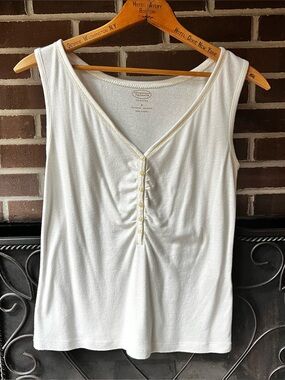 Talbots petites v-neck tank